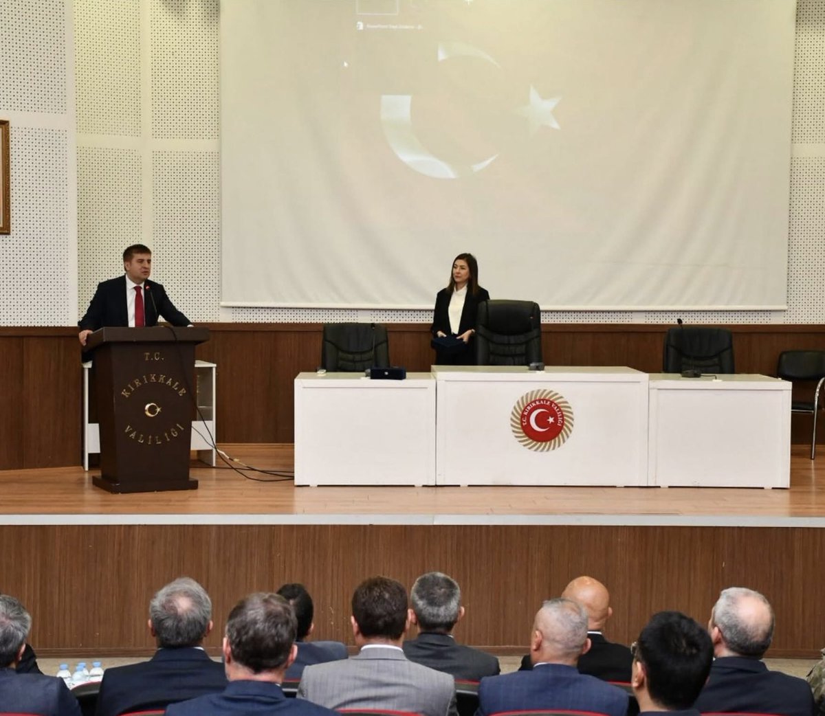 iktm71's tweet photo. 16 Mayıs Ulusal Erişilebilirlik Günü kapsamında düzenlenen program, Valimiz Sayın H.Engin SARIİBRAHİM, il protokolü, kamu kurum kuruluş ve STK temsilcilerinin katılımıyla gerçekleştirildi. https://t.co/4IM0I3mDVC