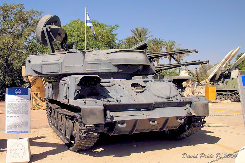 beaver_brawler's tweet photo. @DanielBachmat @Dotanra הגפארד נחשבת לכשלון מפואר בכל מה שקשור ליחס עלות תועלת. אם כבר שנות השישים אז בוא נצטייד בשילקה ZDU23-4 (גאנדיש) יעילה יותר, אמינה יותר, זולה יותר ויוצרה בכמויות https://t.co/aJmRIpGT06