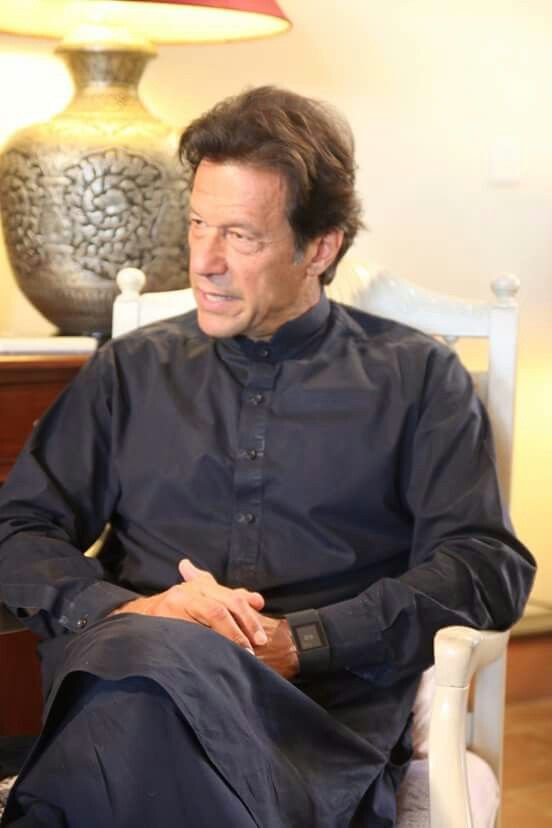 VishhuuuK's tweet photo. اگر سچ قوم کے سامنے آ چکا ہے تو پھر لیڈرشپ کو فوری طور پر عوامی رابطہ مہم، احتجاجی شیڈول اور مزاحمتی پلان دینا چاہیے۔ صرف ٹویٹس اور پریس کانفرنسز کافی نہیں رہیں۔

@TeamiPians
#زندان_ٹوٹے_گا_خان_چھوٹے_گا https://t.co/tBWZFEC9Vf