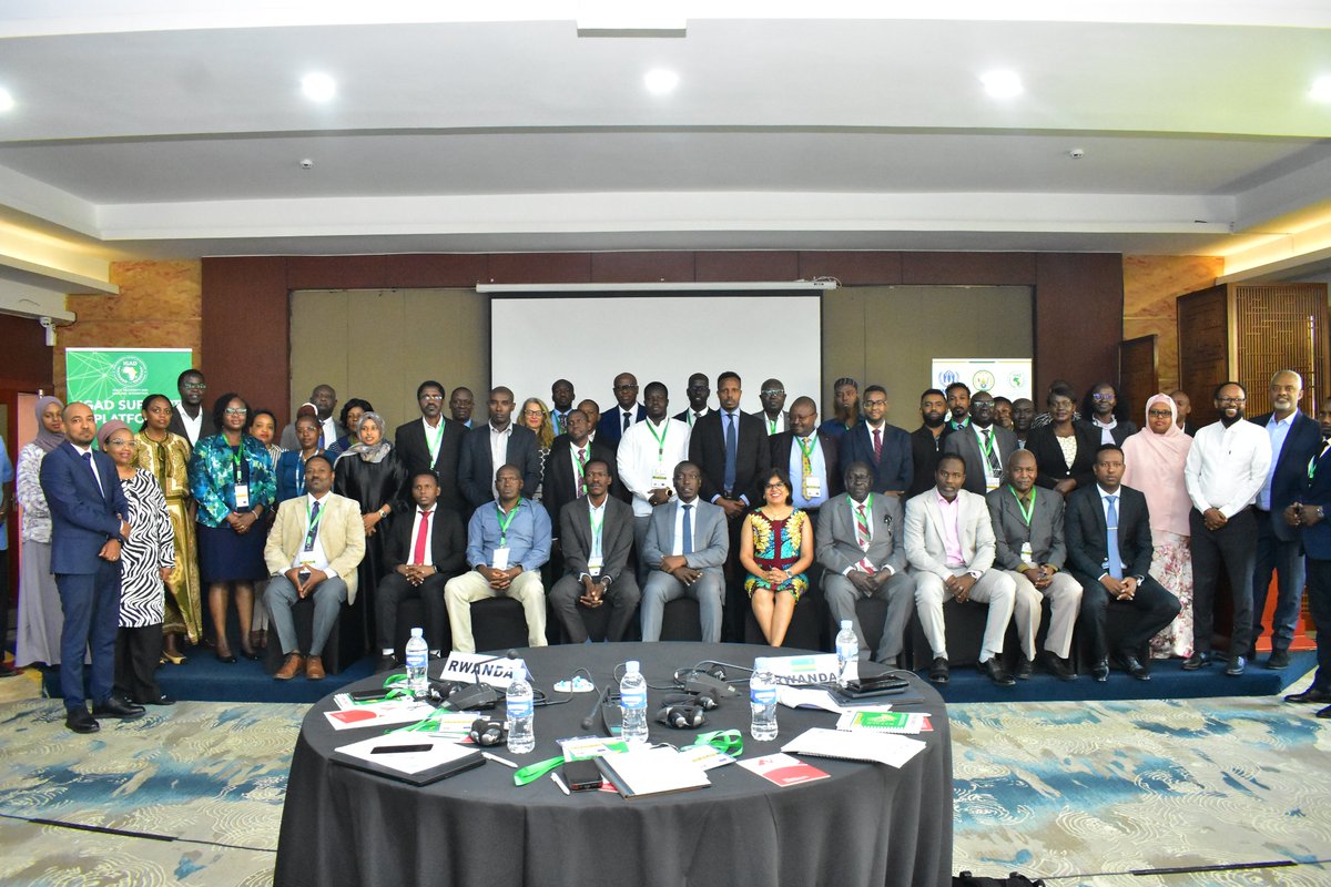 IGADHealthS's tweet photo. 📣Learning from Rwanda’s Progressive Refugee Management Model
IGAD Member States have begun a #5day Regional Learning Exchange in Rwanda focused on progressive refugee management and durable solutions.
The exchange highlights Rwanda’s forward-looking approach to refugee protection, economic inclusion, and access to national systems - creating space for Member States to share experiences, policies, and institutional best practices.
Participants include Refugee Commissions and Ministries responsible for Interior, Health, Education, and Labour across IGAD Member States, alongside officials from the @RwandaGov and @RefugeesRwanda.
Supported by the @SweinEthiopia and the @EU_Commission, participants will also visit refugee-hosting areas in Rwanda to observe the practical implementation of refugee policies and the Government’s leadership in refugee response efforts.
The exchange was officially commissioned by @NgogaAristarque, Permanent Secretary in the @RwandaEmergency.