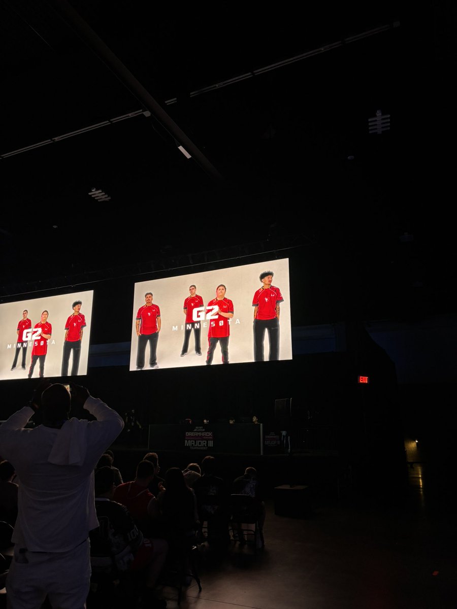 starry905's tweet photo. Finally home from Dreamhack, shoutout to @DecimateGG for allowing us to represent them this weekend 

Shoutout to @CanadianNeb @19Chutt @bcurzz for being such great teammates and making this weekend one to remember 

Though its the end for some, I’m just getting started o7 https://t.co/9mxfvxfq1o