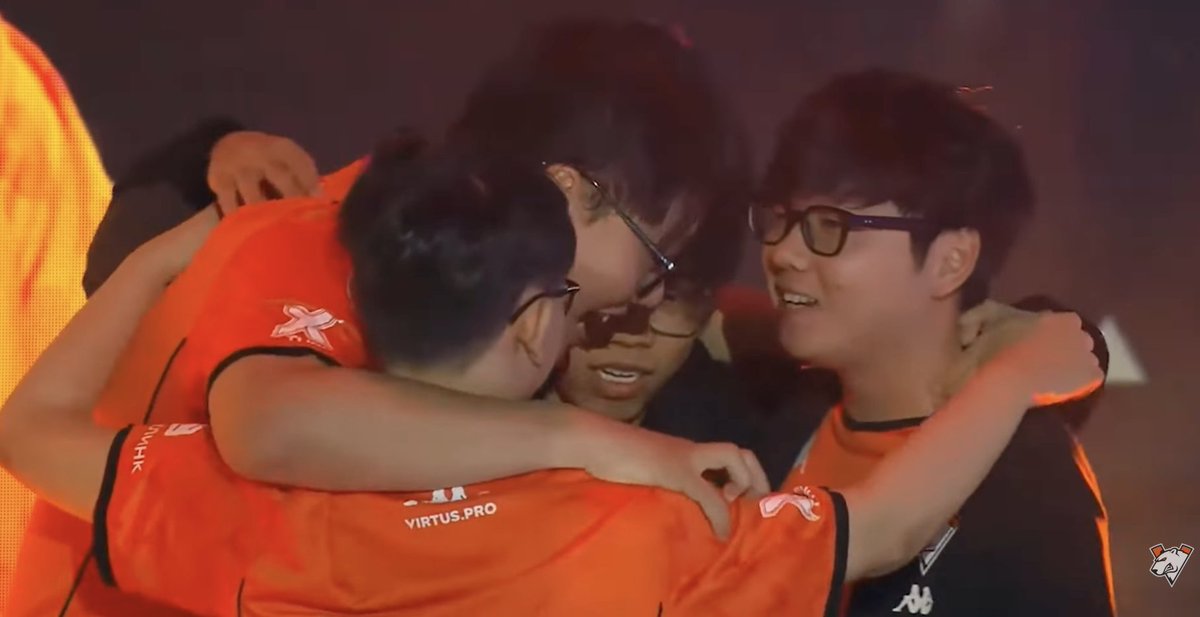 minhdiem_vu's tweet photo. @virtuspro Really hope that moment happens again...
#EWC26 #GOGOVP https://t.co/8UJI20X7w4