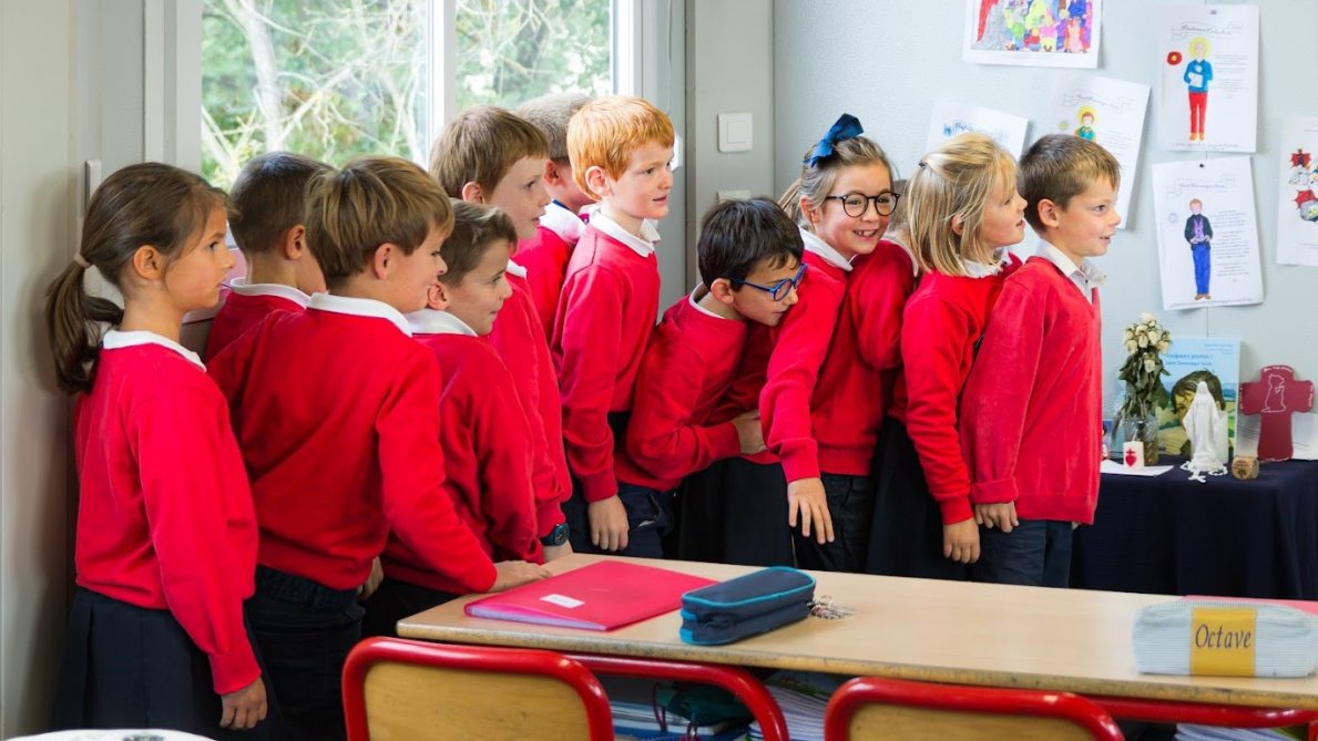 FChretienne's tweet photo. Désaffecté depuis des années, le Couvent royal des Minimes va accueillir une grande école hors-contrat, d’ici 2027, pour « éduquer des enfants chrétiennement » et faire revivre ce lieu chargé d’histoire.

👉 https://t.co/GSQyShzOPm https://t.co/8NcHpXCSAU