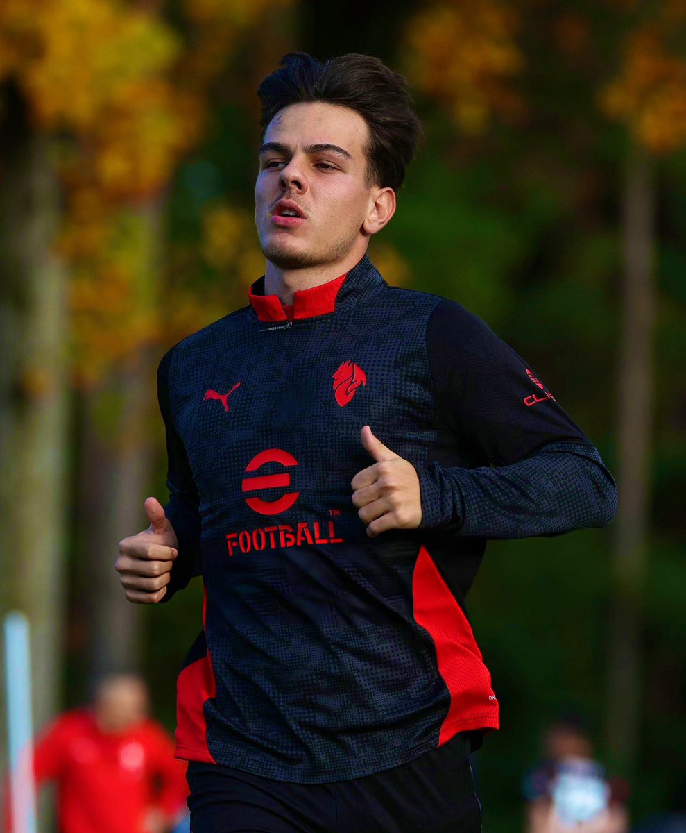 MILANEIAH 92 tweet media