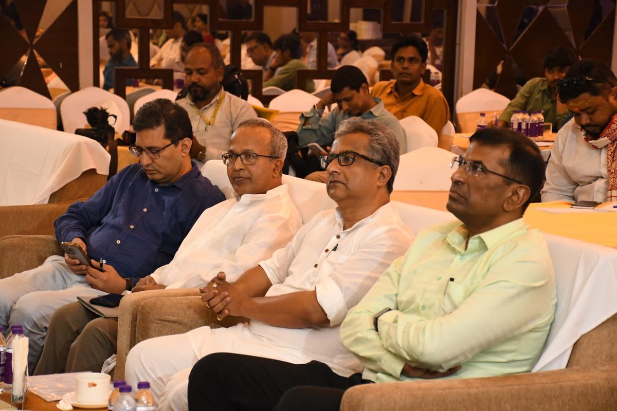 mishranitish's tweet photo. 📍 दरबार हॉल, होटल चाणक्य, पटना
🗓️ 18 मई 2026
एशियन डेवलपमेंट रिसर्च इंस्टिट्यूट (आद्री) द्वारा “Equitable Healthcare and Education: Access, Equity and the Last Mile” विषय पर आयोजित संगोष्ठी में मुख्य अतिथि के रूप में सहभागिता कर अपने विचार साझा किया।
#ADRI https://t.co/pO2Cajww4S