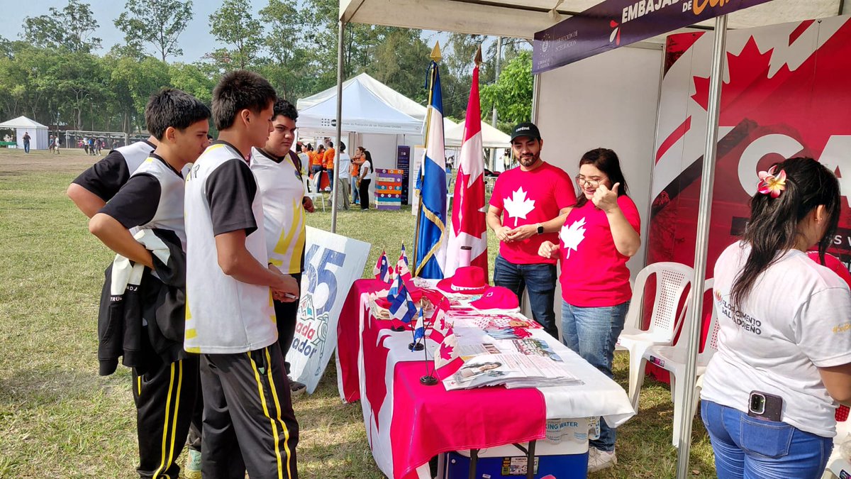 Canadá en El Salvador tweet media