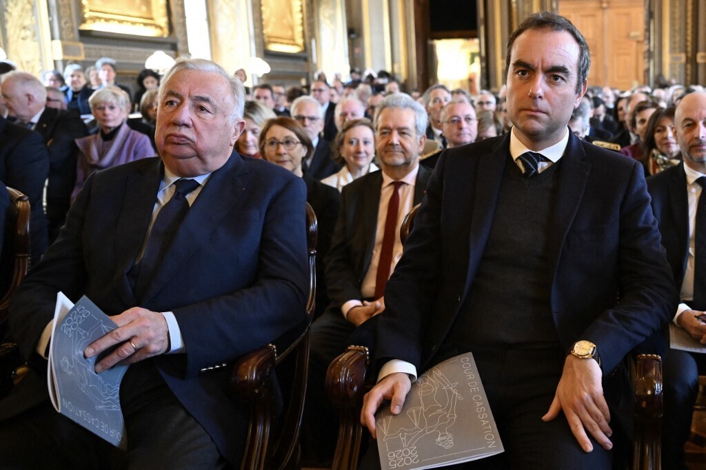Le Parisien tweet media