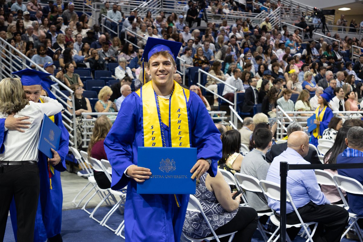 Hofstra Wrestling tweet media
