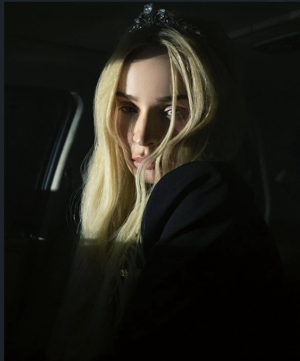 Kim Petras Crave tweet media