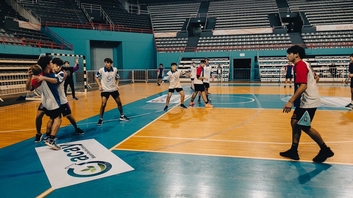 DeportesMGP's tweet photo. 😃🏆 ¡La inscripción a los Juegos Bonaerenses se extendió hasta el 25 de mayo! Representá a Mar del Plata en la 35ª edición del torneo provincial y formá parte de la delegación que defenderá el título conseguido el año pasado. https://t.co/VVKYTD0wur