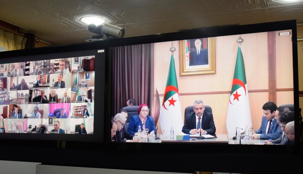 EducAlgerie's tweet photo. قبيل انطلاق امتحان #شهادة_التعليم_المتوسط دورة 2026، ترأس وزير التربية الوطنية، الدكتور محمد صغير سعداوي، صبيحة اليوم من مقر الوزارة بالمرادية، ندوة وطنية عبر تقنية التحاضر المرئي عن بُعد،...
https://t.co/LGTDDZ5v12 https://t.co/9RU4AzMfzs