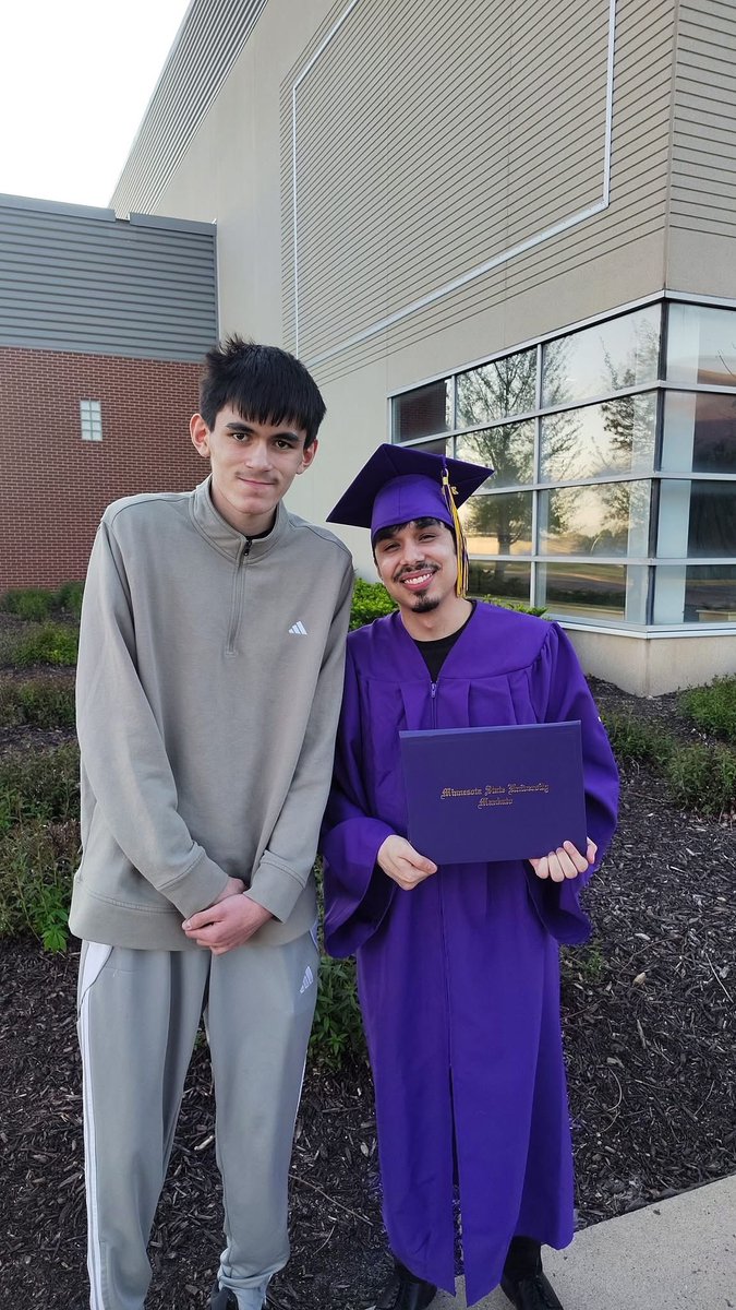 DivineDN_'s tweet photo. Sameee! Got my bachelors in Criminal Justice Studies w/ a minor in psych! 

Can't wait to become a pro smash player now hell yea!! 😎✌️ https://t.co/THo4txb3GS