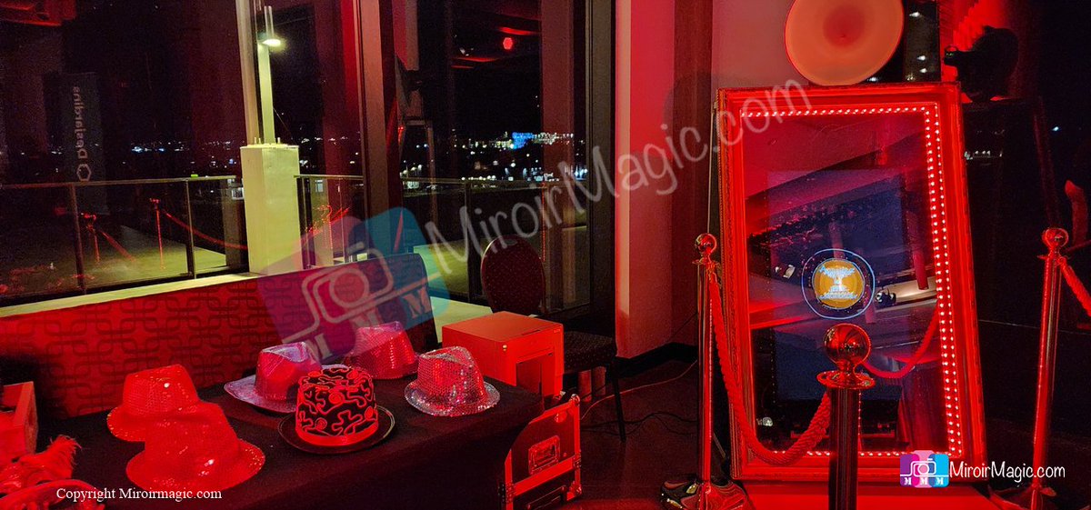 MirrorMeBooth's tweet photo. Le Miroir Magique Photobooth
« LE MUST » du « must » de votre événement à venir, c’est LE MIROIR MAGIQUE PHOTOBOOTH!!! https://t.co/jOdio7rN1s