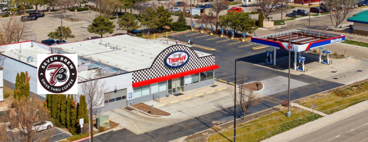jasonmiller15's tweet photo. 7 Brew Coffee has expanded to >600 sites from just 14 in 2022

With development agreements in place to add ~2,500 more 

But 7 Brew needs to enter and grow in markets where competitors like Dutch Bros $BROS and Starbucks $SBUX are long established

7 Brew’s unique real estate model centered around pre-fabricated, ~500 square foot “stands” is a key advantage

Though its real estate sourcing and use may need to be more creative and flexible to reach its growth targets

One option?

Turning to the adaptive reuse of existing structures--and even multi-tenant sites

One example is its proposed repurpose of a former carwash and convenience store building in Boise, ID 

Instead of demolishing the car wash and porting in a pre-fab stand, 7 Brew plans to renovate the building and utilize the wash tunnel as its drive thru

This adaptive reuse offers 7 Brew path forward in a market with significant restrictions on new drive thrus

It also brings a co-tenancy opportunity as 7 Brew would only occupy ~1,000 sq ft of the building

The remaining ~3,500 sq ft can be leased to other uses and may bring "walk in" customers in addition to the drive thru traffic that 7 Brew typically courts

This unique 7 Brew is a first-of-its-kind adaptive reuse

And will likely be one of its first sites in the Boise market