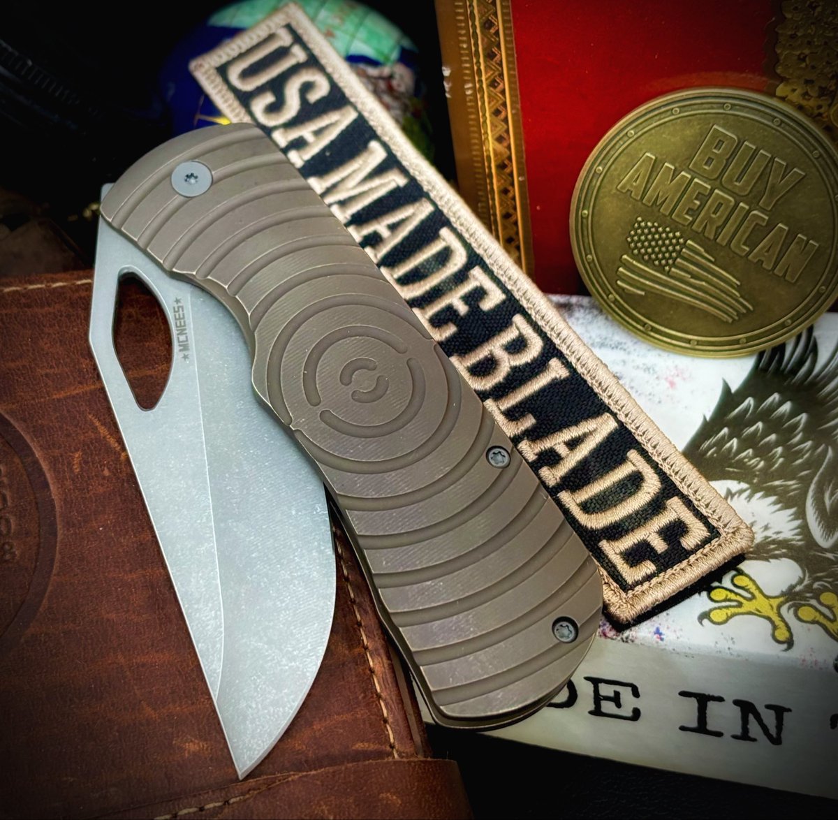 USAMADEBLADE's tweet photo. Happy Monday with the McNees Dixon Shockwave Ti!  Check out our entire Dixon line up at USA Made Blade!

https://t.co/uhtYBqxRxk

@mcneesknives 

#mcneesknives #mcneesdixon #tituesday #edc https://t.co/cACdgXQMrF