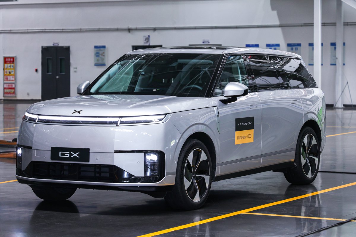 niccruzpatane's tweet photo. Chinese automaker XPENG just announced that the first mass-produced unit of its robotaxi has rolled off the production line in Guangzhou, China. 

Following in Tesla’s footsteps, these cars use pure-camera vision and AI, meaning no LiDAR or radar. They claim they’re the first automaker in China to achieve mass production of a Robotaxi developed entirely through full-stack, in-house technology. 

XPENG is targeting a fully-driverless service by early 2027. 

People say Tesla is crazy for going pure camera vision, but Chinese companies are now following suit. Just the beginning.
