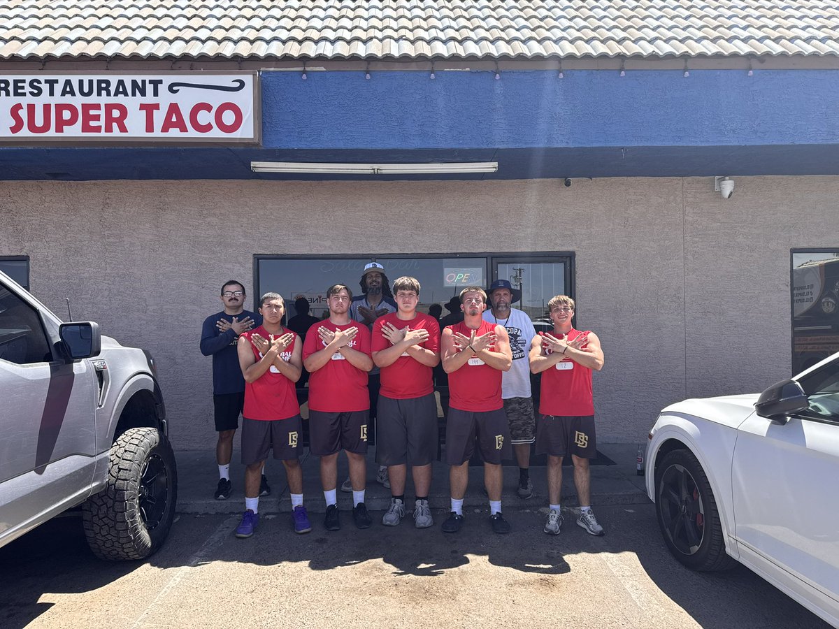 DSHSFootball's tweet photo. Great weekend at the @LFC_FOOTBALL  &amp; @AZ_HBCUFBCAMP

'27 OL @CTaylor2027 
'27 OL @Bruno_tassone09 
'27 OL @AdrienJFranklin 
'27 RB @AjayeMcane58547 
'27 DB @pharelhollister 
'27 WR @javontayWi31320 
'28 QB Drake Cintron
'28 RB @LarnellMaloneIV 
'28 WR @GideonAamamoo https://t.co/spF6C88sk0