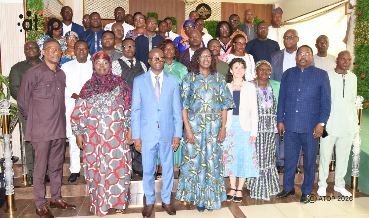AtopTG's tweet photo. Lutte contre la corruption : Des éducateurs en atelier de renforcement des connaissances
https://t.co/OIaK93q4eL https://t.co/qnlFJjYsWD