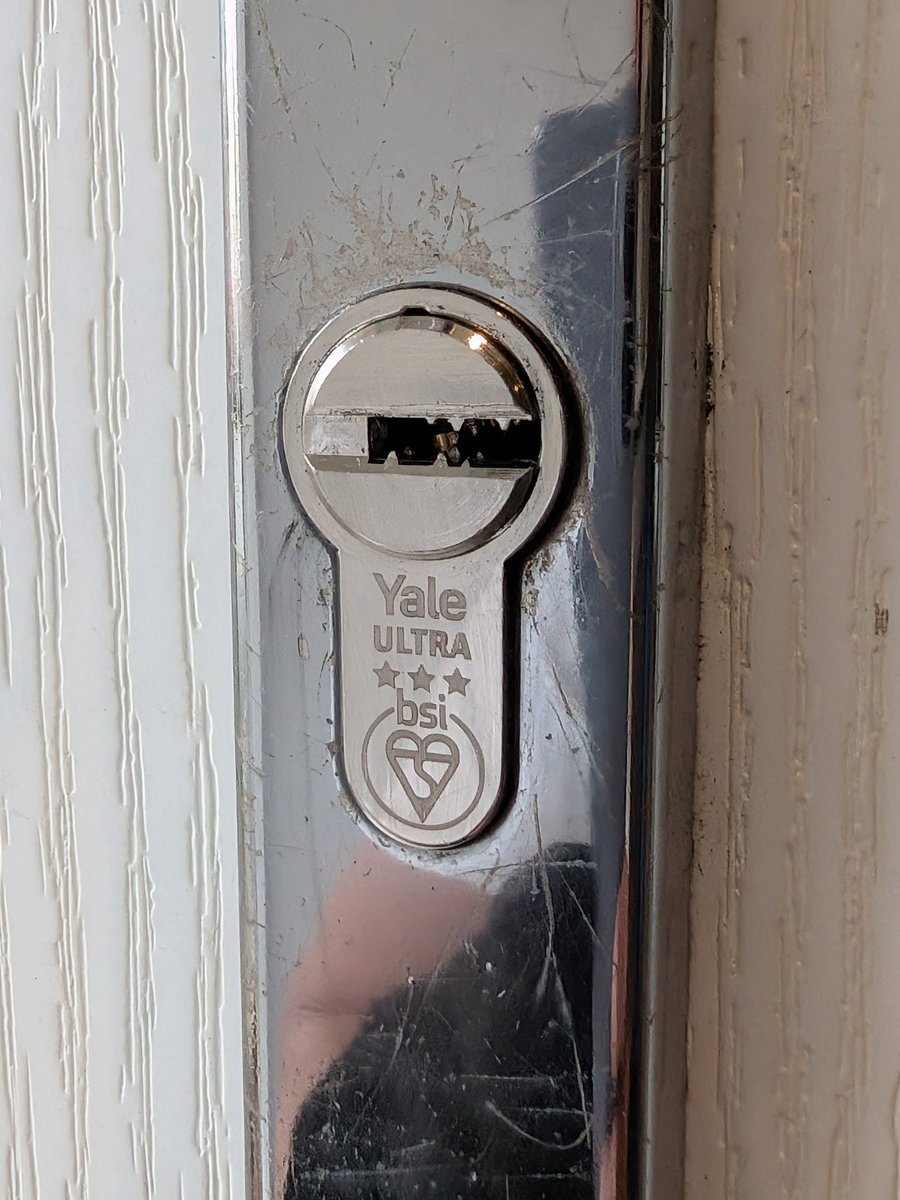 CSMLocksmiths's tweet photo. CSM Security Locksmiths have been busy picking locks, upgrading and replacing locks, and repairing multipoint locking mechanisms.

Call for a free quote!

🌐 https://t.co/1iq4yZYrd3
📱 07894 301499 https://t.co/4axMFkAR2S