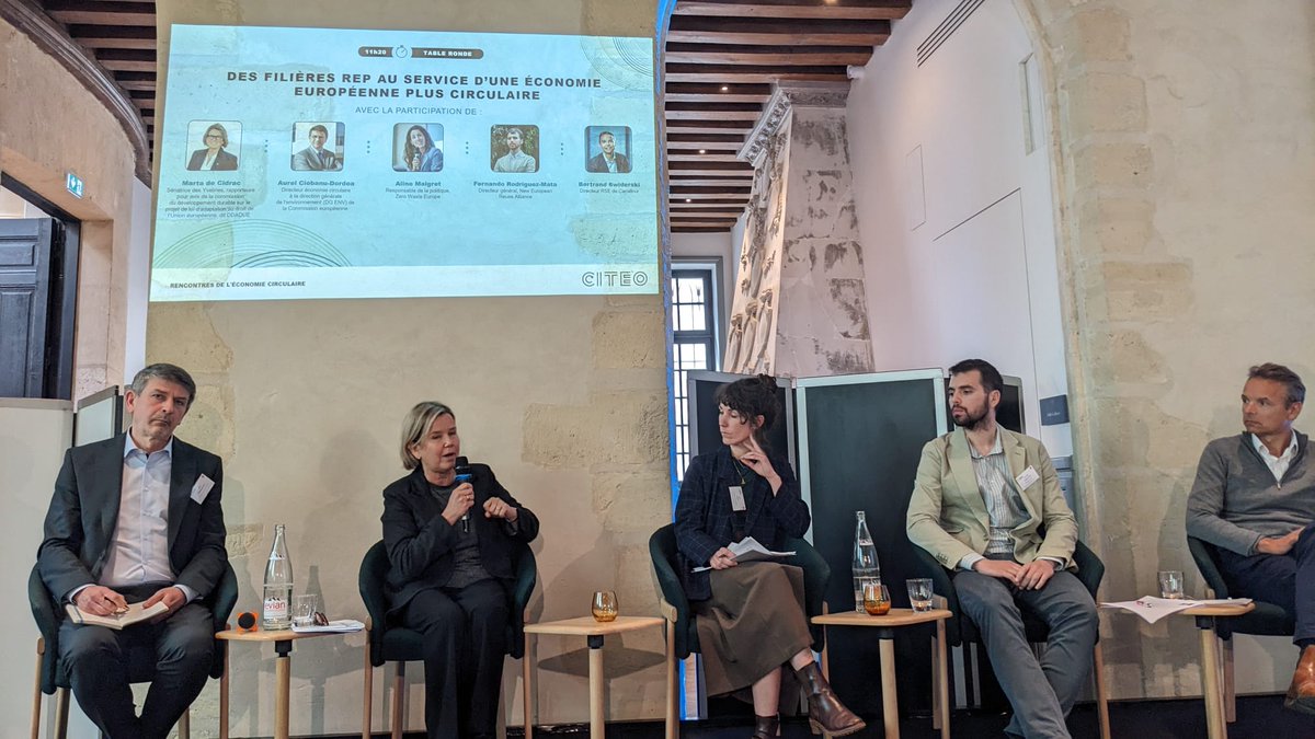 ADEICFrance's tweet photo. L’Adéic a participé aux 3èmes Rencontres de l’économie circulaire à Paris.
Au programme : recyclage, réemploi, réduction des déchets, filières REP et harmonisation européenne autour des enjeux de l’économie circulaire. 
#adeic #stopauxarnaques #EconomieCirculaire #Recyclage https://t.co/PdshYXbWdz