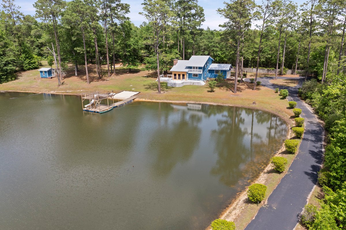DSFPhoto's tweet photo. 6 beautiful acres, a private pond, and total privacy in Brewton. ✨
This is the kind of property that feels like your own getaway every day.
#DeepSouthFocusPhotography #BrewtonAL #CountryLiving #SouthernHomes https://t.co/fUfxcPzCS6