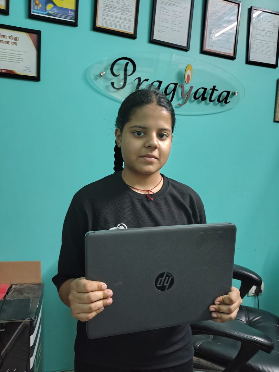 pragyatango's tweet photo. Huge congratulations to Sakshi from our Udyog Vihar centre for scoring 90%+ in her 10th HBSE exams without extra tuitions! To support her dedication, Pragyata Foundation gifted her a laptop. Big thanks to donor Rohit Kumar &amp; mentor Keshav Vats! https://t.co/y5ChQq199P