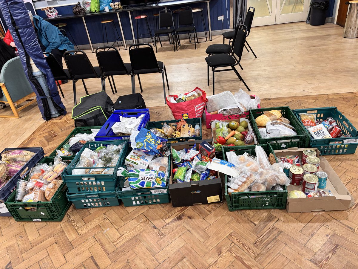 WomenAccede's tweet photo. Today at Women-Accede 💛

A wonderful afternoon of light exercise, shared snacks, tea and coffee, followed by our food distribution session ☕️🍪🥕

Moments like these help bring people together, encourage wellbeing, and strengthen community connections. 

#AFriendOfderPeople https://t.co/1jMfne8vhm