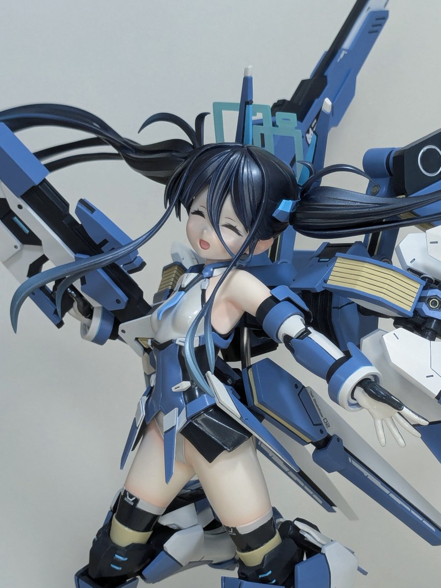 midori_no_nanka's tweet photo. 天童アリス(臨戦)、再構築完了───
原型：せつき@すぺあている@setuki_sp様

　過去最多の表面処理に加えて一部パーツ改修にクリア縛りの黒髪塗装、デカール初自作と、すべてがハイカロリーに。
　作業量は過酷そのものでしたが、原作履修を併せて無二の製作＆ゲーム体験になりました。かんしゃあ〜 https://t.co/fDooZ7L93m