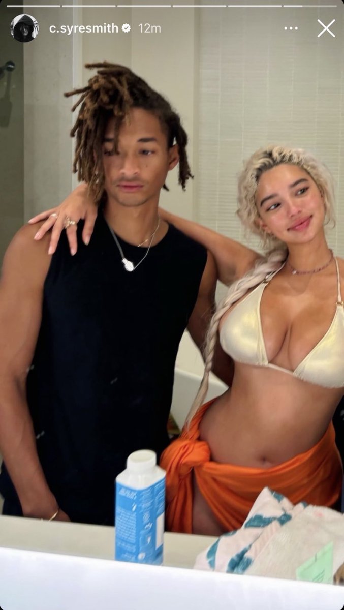 Xakiasm's tweet photo. I still cant believe he cheated on her… https://t.co/G2WJvCFslX