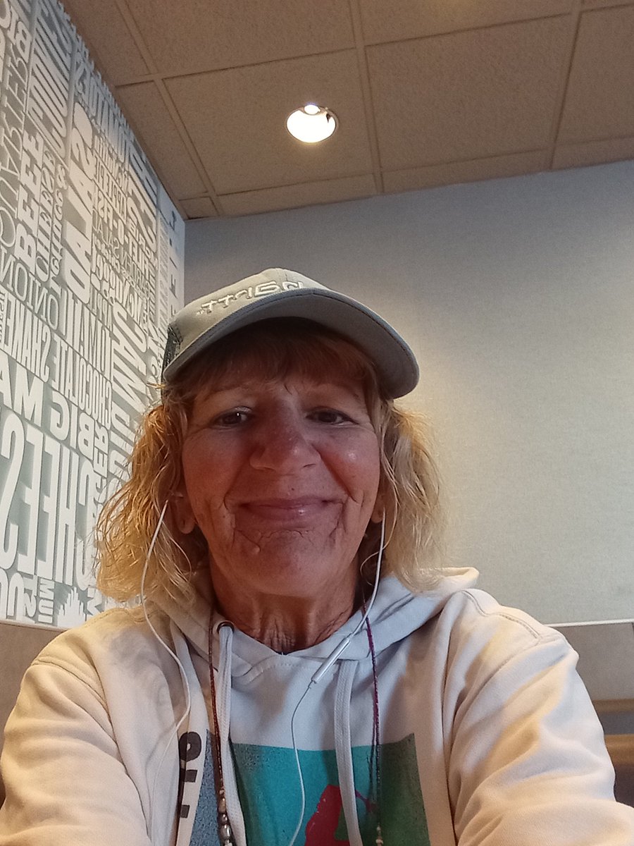 AprilSinclair66's tweet photo. The Best Is Yet To Come!😁😁😁😁 https://t.co/a0e6kB6WHP