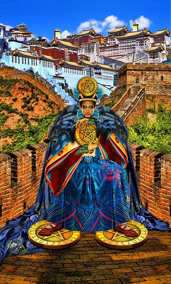 RudiTarotReader's tweet photo. #Tarot Card for the next 24 hours: 4 of Pentacles  
 #RudiTarot #RTR #Rudi #Tarot4Today #TarotCard #MotivationMonday. 
 Focus on security, control and stability today. Be protective of your energy, finances as well as your emotional and personal space right now. ✨ https://t.co/hvUMIveFa1