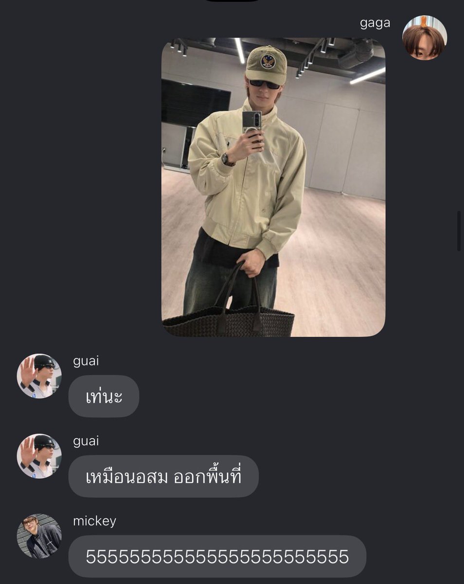 𝙥𝙞𝙫. tweet media