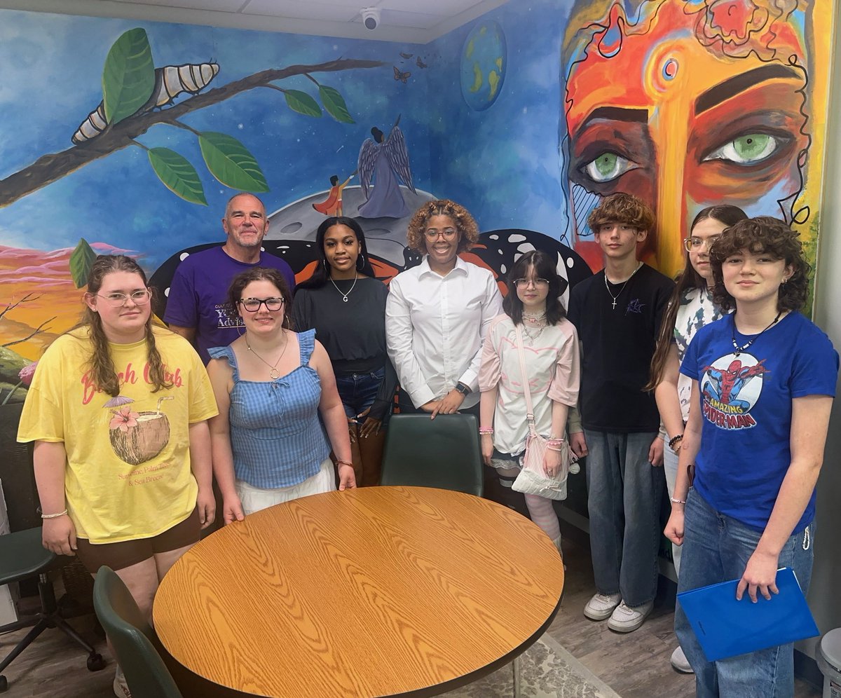 GCCFN_1977's tweet photo. Welcome our newest Youth Advisory Board members! 
Bailey Dellenger
Emma Dye
Gabrielle Fountain
Grayson Marsh
London Terrell
Maribel Smirthwaite
Siobhan Rayburn
Lylah Jacobs
We can't wait to see the impact these amazing young people will make in our community! 💜💛 https://t.co/ExpDl8znhe