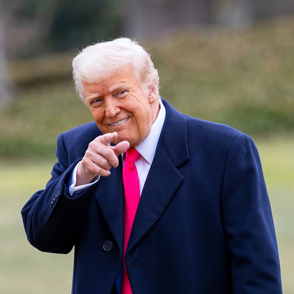 FluxCharts's tweet photo. LEGAL:
Trump drops his $10 billion lawsuit against the IRS. https://t.co/8Ne0RsWrFu