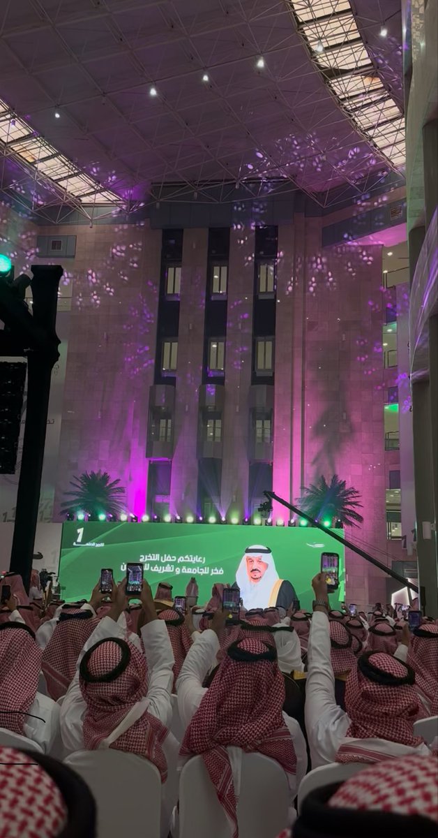 i_codin's tweet photo. أجييك يسلم راسك شلون ما أجييك 🤍🤍 https://t.co/KCnsUbhB26