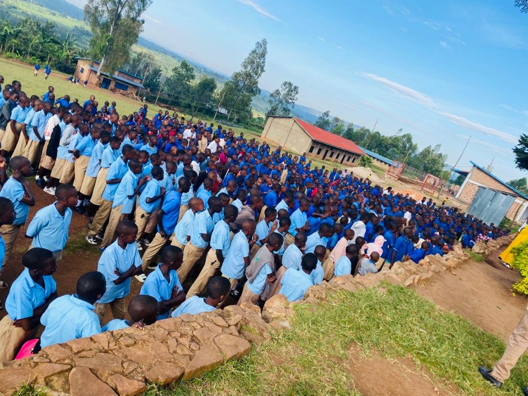 informed_gens's tweet photo. Today, we extended our in-school campaign on positive masculinity at @KiziguroS in @GatsiboDistrict  led by trained youth advocate @Aimable151 . He also explored the possibility of establishing an #IFGClub at GS Mulinga.

#InformedGens
#SayNoGBV
@IlariaBusc73066 @harerimana_tito https://t.co/XGvqRfH0mU