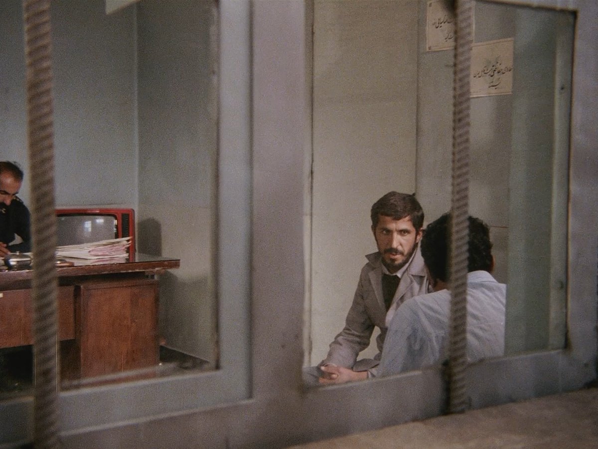 glennmassari's tweet photo. Close-Up (1990)
dir. Abbas Kiarostami https://t.co/PS7ywpb3Yd