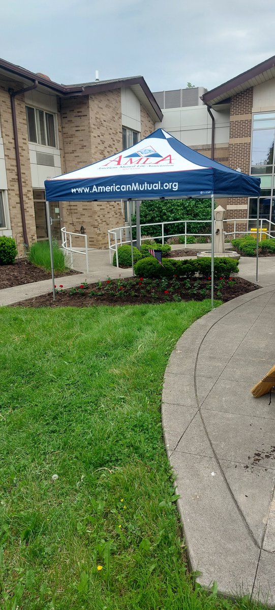 AMLA_SDZ's tweet photo. AMLA Volunteers met at Slovene Home Skilled Care &amp; Rehabilitation to weed and plant one of their resident courtyards. This decades-old tradition is just one small, community service AMLA Members carry out each year. Thank you to the Home for letting us do this! #AMLA4life https://t.co/hO5nFXPewD