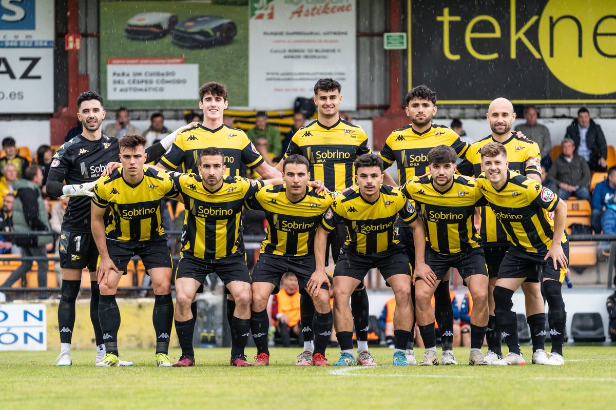 clubportugalete's tweet photo. 𝑴𝒆𝒎𝒐𝒓𝒊𝒂𝒔 𝒆𝒏 𝒂𝒎𝒂𝒓𝒊𝒍𝒍𝒐 𝒚 𝒏𝒆𝒈𝒓𝒐

Dos años de ese #PortuBasconia de Play-Off. Dos años de esa ruleta.

18.05.24

#aupaPORTU 💛🖤 https://t.co/REIXnZRWZz
