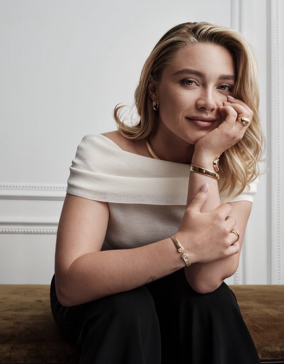bestofpugh's tweet photo. florence pugh has been announced as the new face of bvlgari https://t.co/OGHwv3uzrl
