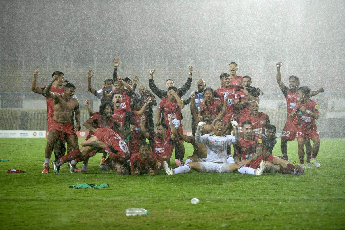 dhee_singh01's tweet photo. “No cuts, no buts &amp; no coconuts.’’🥥🏆

What a team. Through every uncertainty, we stood by each other, fought for every minute, and showed what true team spirit looks like. Built on faith, character &amp; commitment — we finally got what we deserved.

Champions of the IFL🏆 https://t.co/R4ps7BCx0Q