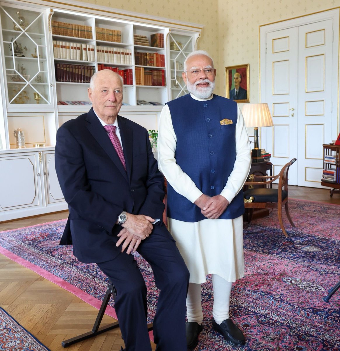 Narendra Modi tweet media
