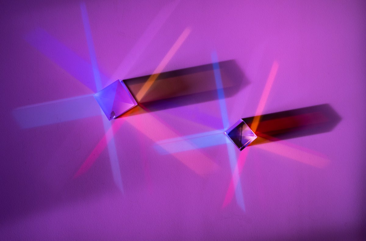 XmxHowes's tweet photo. This was done with natural sunlight coming through my window, Available here https://t.co/K8POvTVaPn

#wallartforsale #wallart #gifts #giftideas #abstract #naturallight #sunlight #prisms #reflections #art #creativeArt #Creativephotography #homedecor https://t.co/CBVWR8QC8d