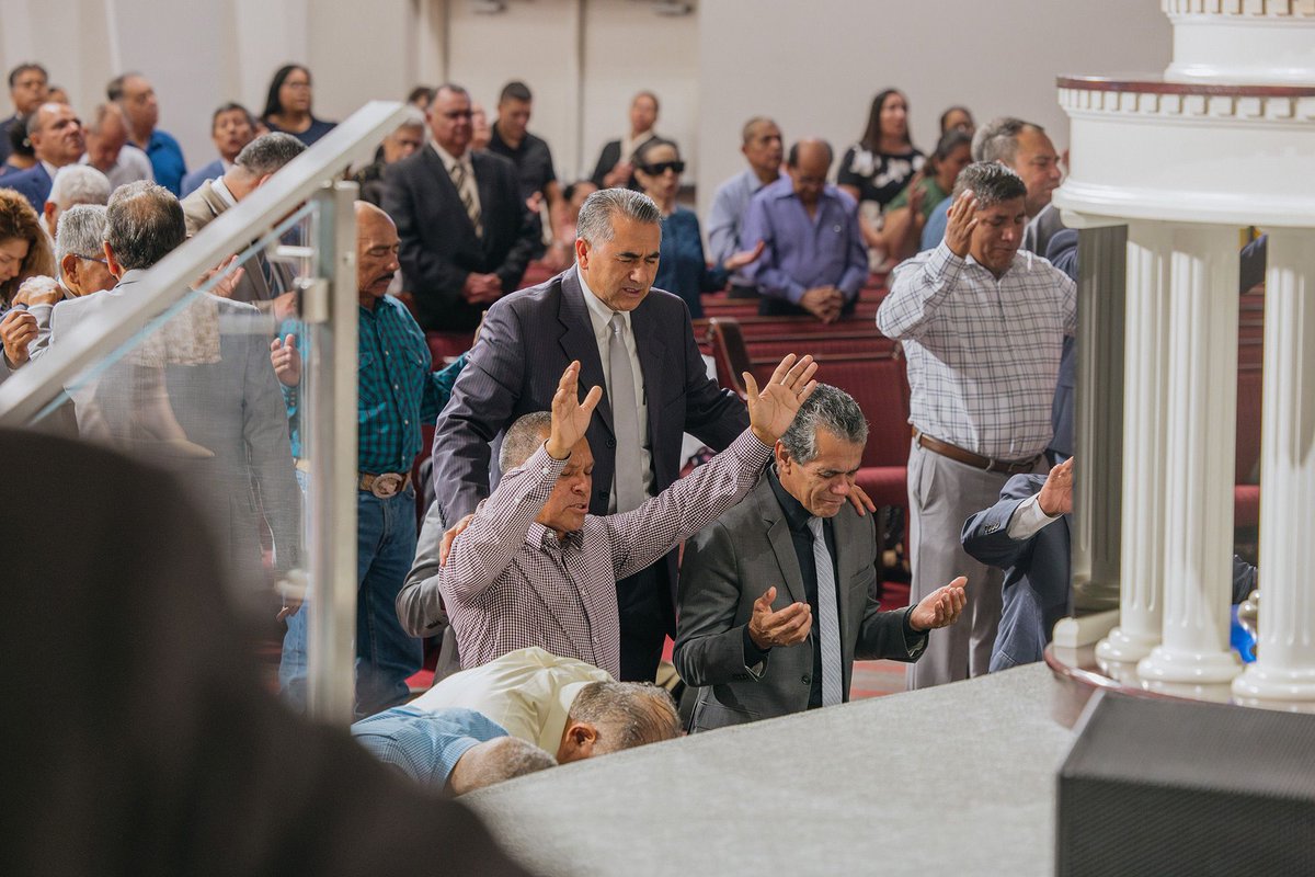ipuhcentral's tweet photo. En la escuela dominical de hoy, el Pastor Felipe Chicas nos llamó a estar más atentos que nunca — a alinear nuestras vidas con Cristo y arrancar toda actitud que destruye la vida espiritual. https://t.co/3x7BhBC7w4