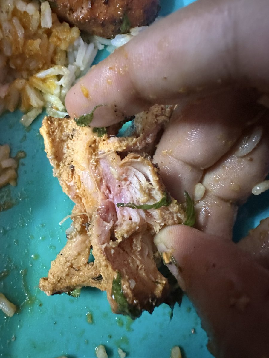 The_Devilsdbl's tweet photo. @Swiggy @SwiggyCares @fssaiindia Ordered chicken tikka for Rs.283/- received uncooked chicken, literally raw inside. Raised a complaint, Swiggy’s solution was Rs.42/- as an apology https://t.co/C9EESH9Hew