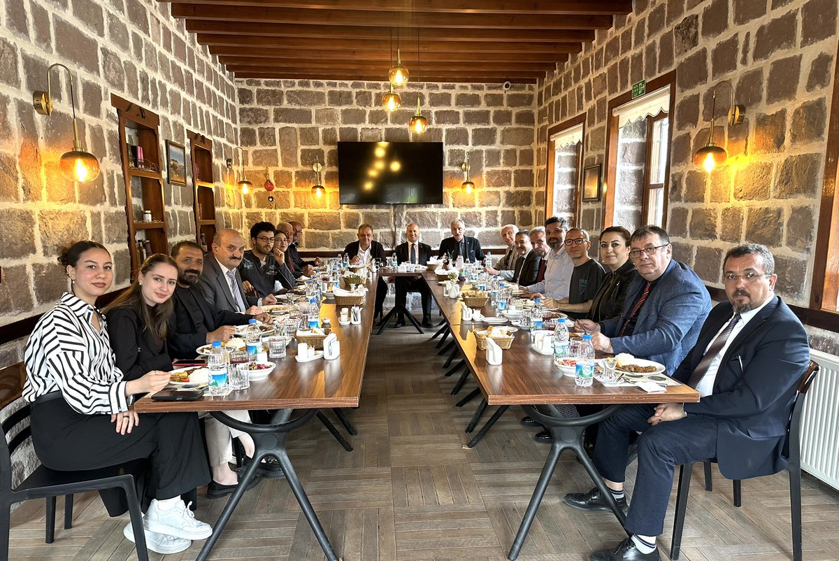 timef_'s tweet photo. ETİK GAZETECİLİK PROJESİ
Ağ Kurma Çalışmaları ve Mentörlük Programımızı uyguladık. @EUDelegationTur başta olmak üzere çalışmalarımıza katılan, destek veren tüm paydaşlarımıza, @BasinKonseyi ’ne, @politikadtr ’ne, @crispytyph ’e ve meslektaşlarımıza teşekkür ederiz… https://t.co/Kam0ywIHOG
