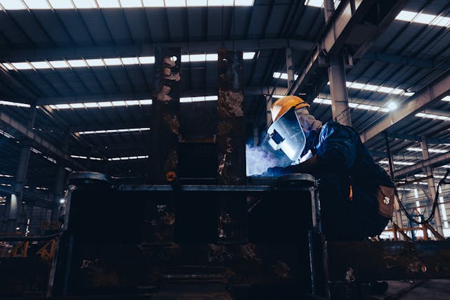 JJMachining's tweet photo. Welding is not just about strength. It is also about safety and precision. Proper technique and experience make all the difference. Let us handle your next job with care. https://t.co/hH8PiJWz0T