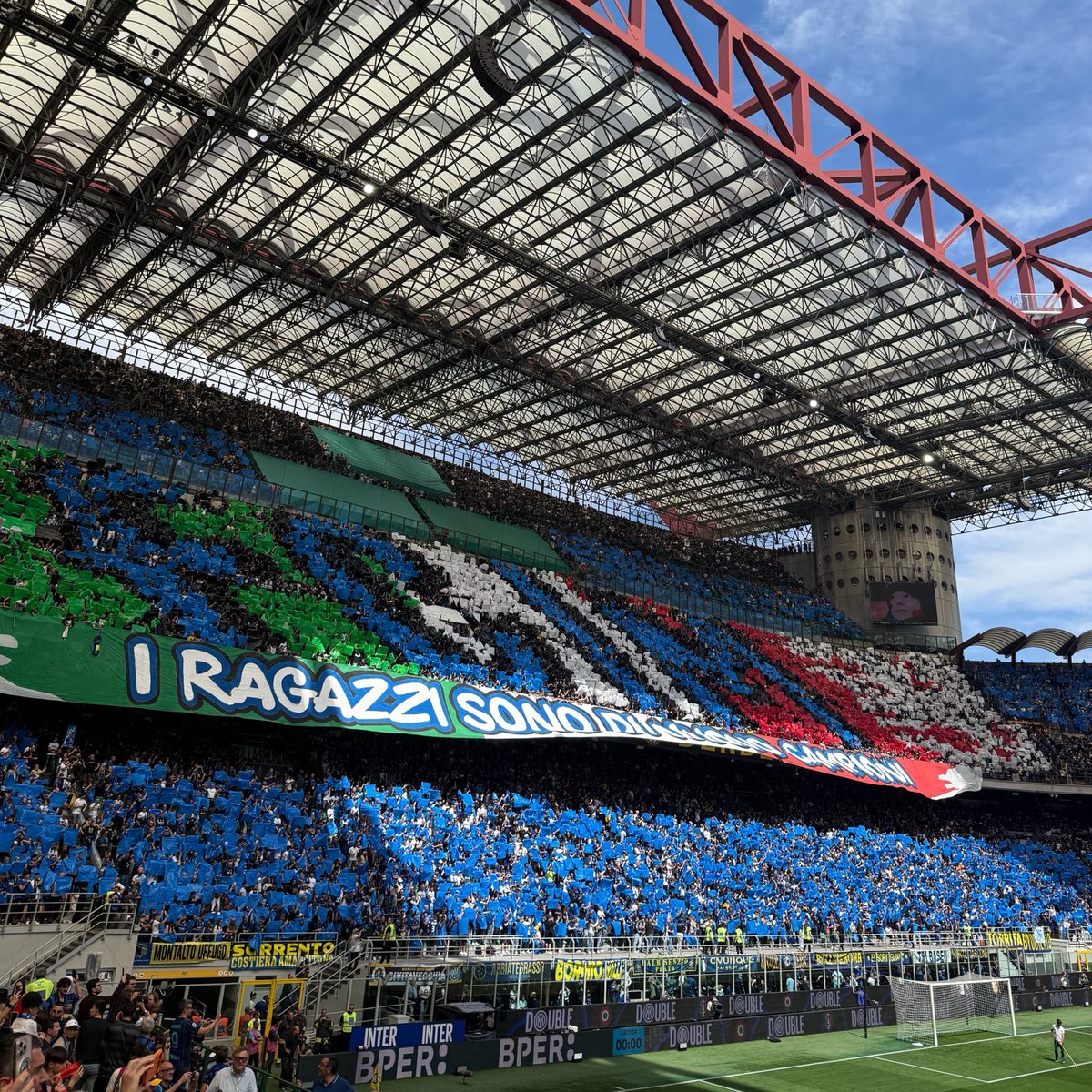 liamfheath's tweet photo. Yesterday 🇮🇹🏆 https://t.co/1fluZAZVY5