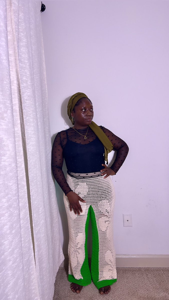 aeeshatu_'s tweet photo. fashion is art🧶 https://t.co/oTSJtTldxP