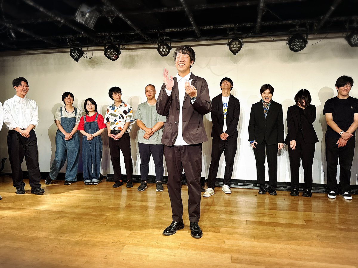 pinosamanoku21's tweet photo. 何度かパラレル行ってるけど、今回が全体的に1番面白かった。
特にミチエダ、うぇどねすでぃは過去一だったと思う。チムニーはさすが。久々にネタが見れて嬉し泣きでした。
元ガンネンの田島くんも変わらず元気にMCやってました。
また来月も行きたいなぁ。

#福岡パラレル https://t.co/VNFlhR2Pzx